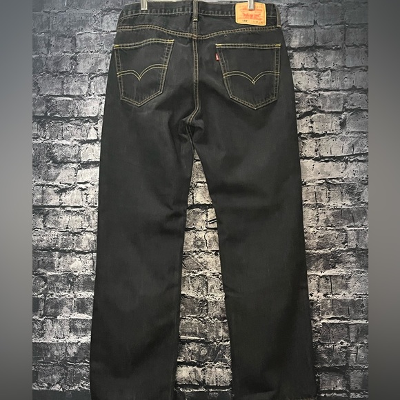 Levi’s Jeans - Picture 2 of 3